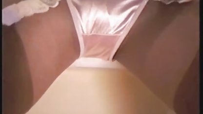 Asian schoolgirl gets her hairy pussy video sex jepang xnxx